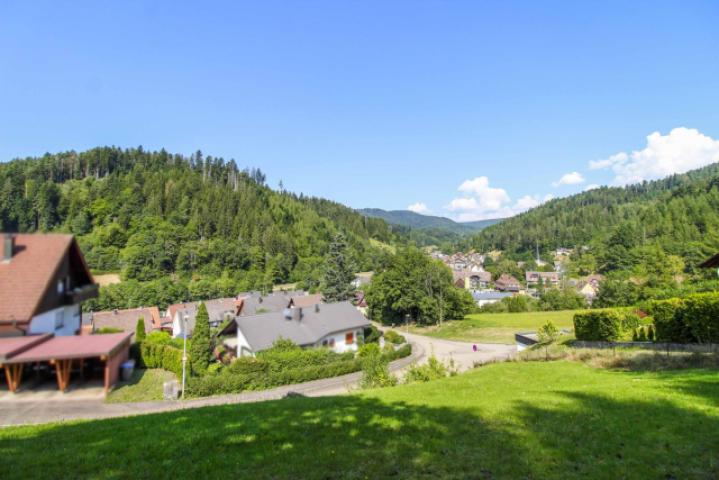 Grundstück