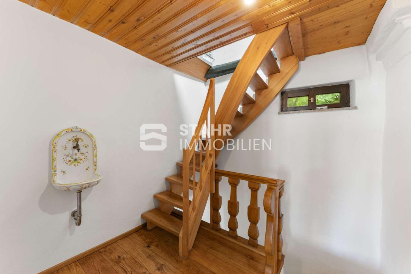 Treppe zum DG