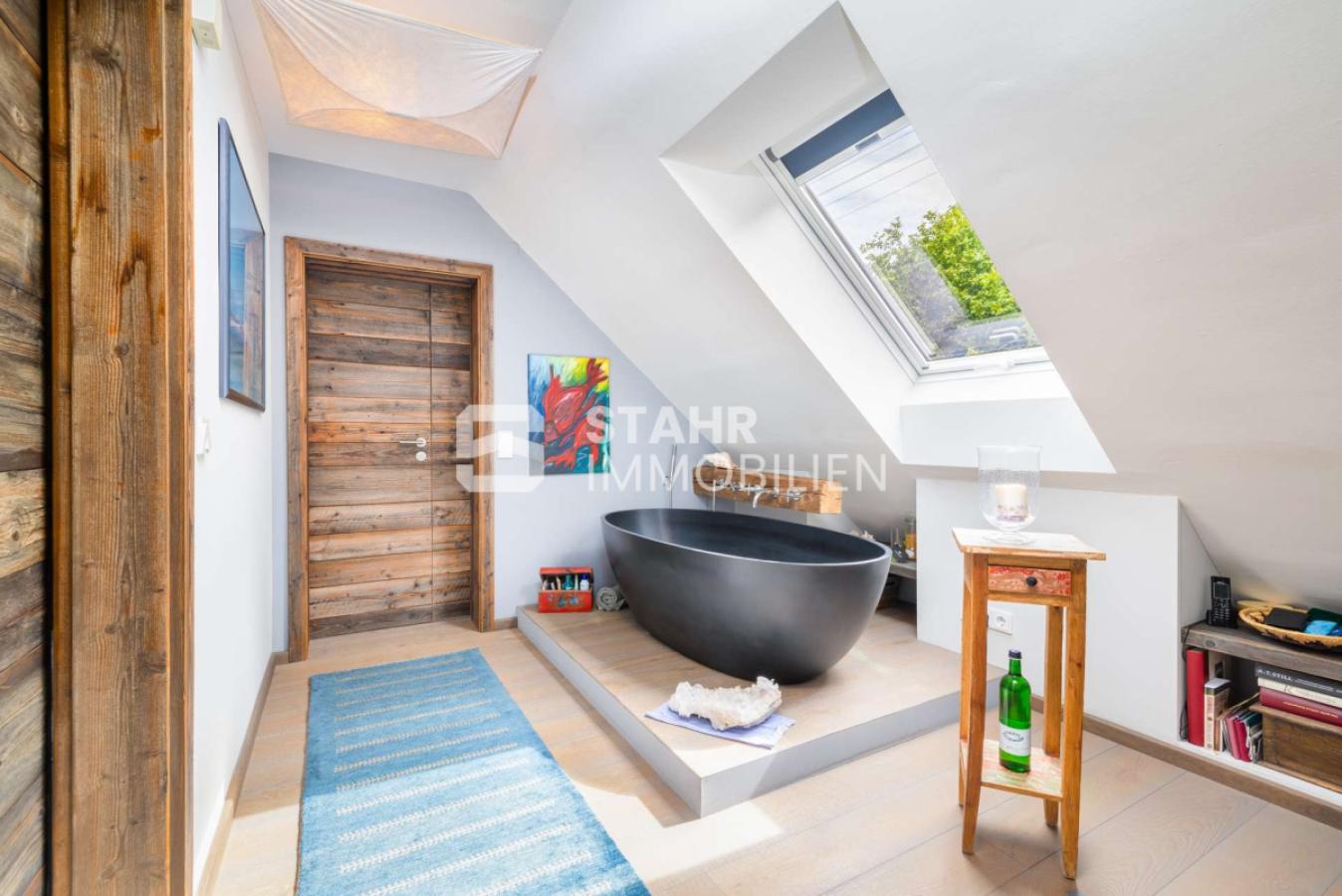 Wannenbad im OG 