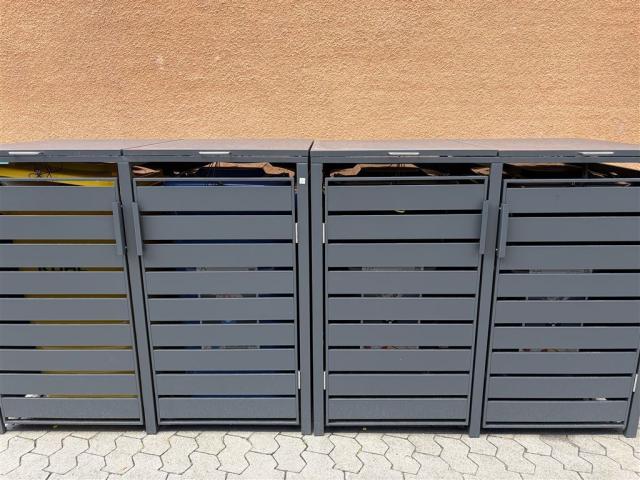 Neues Müllhäuschen