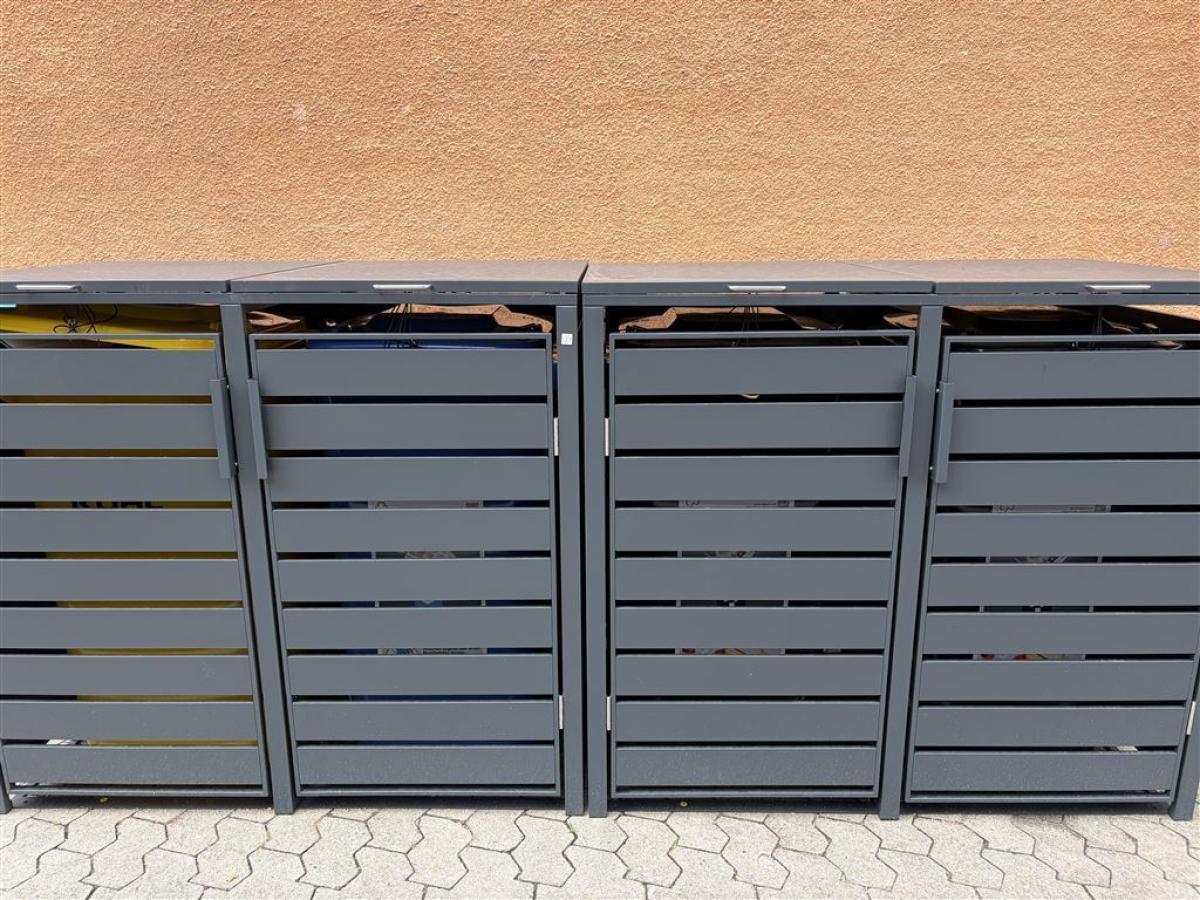 Neues Müllhäuschen