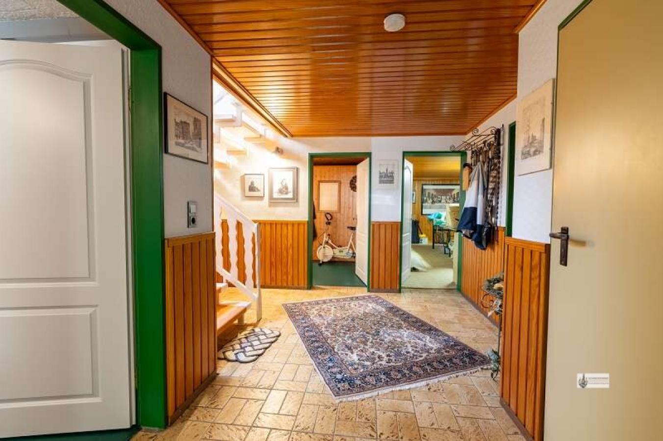 Blick in den großen Keller