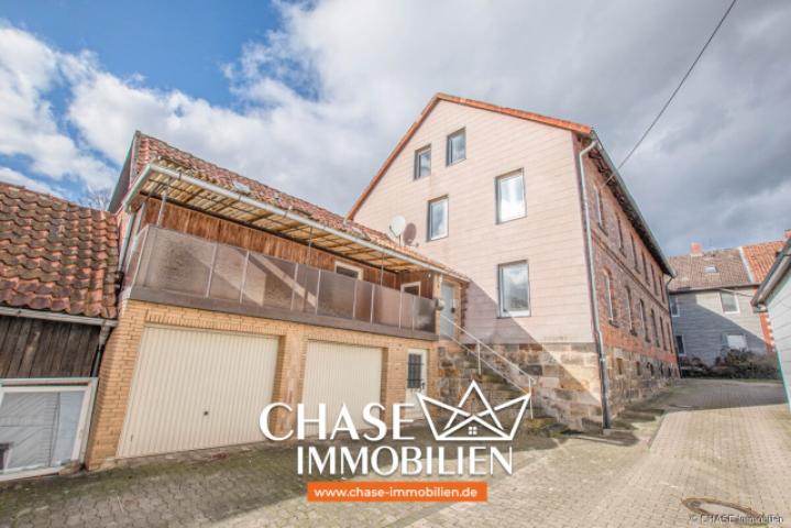 Ansicht Hinten + Garagen