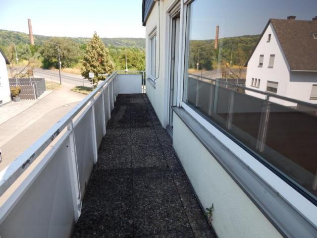 Wohnzimmer Balkon Bild 1