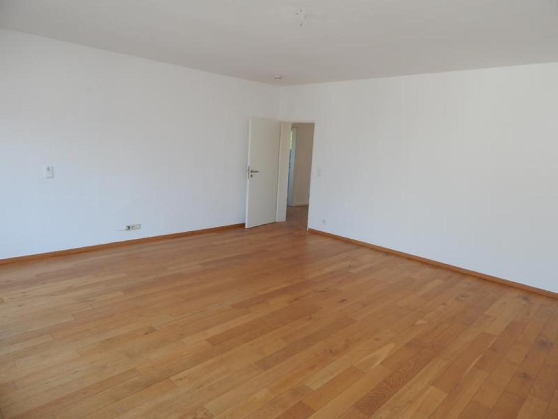 Wohnzimmer Bild 2
