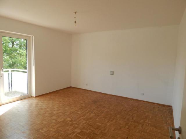 Schlafzimmer Bild 1