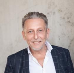 Michael Schillert