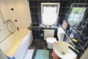 Badezimmer 1. OG