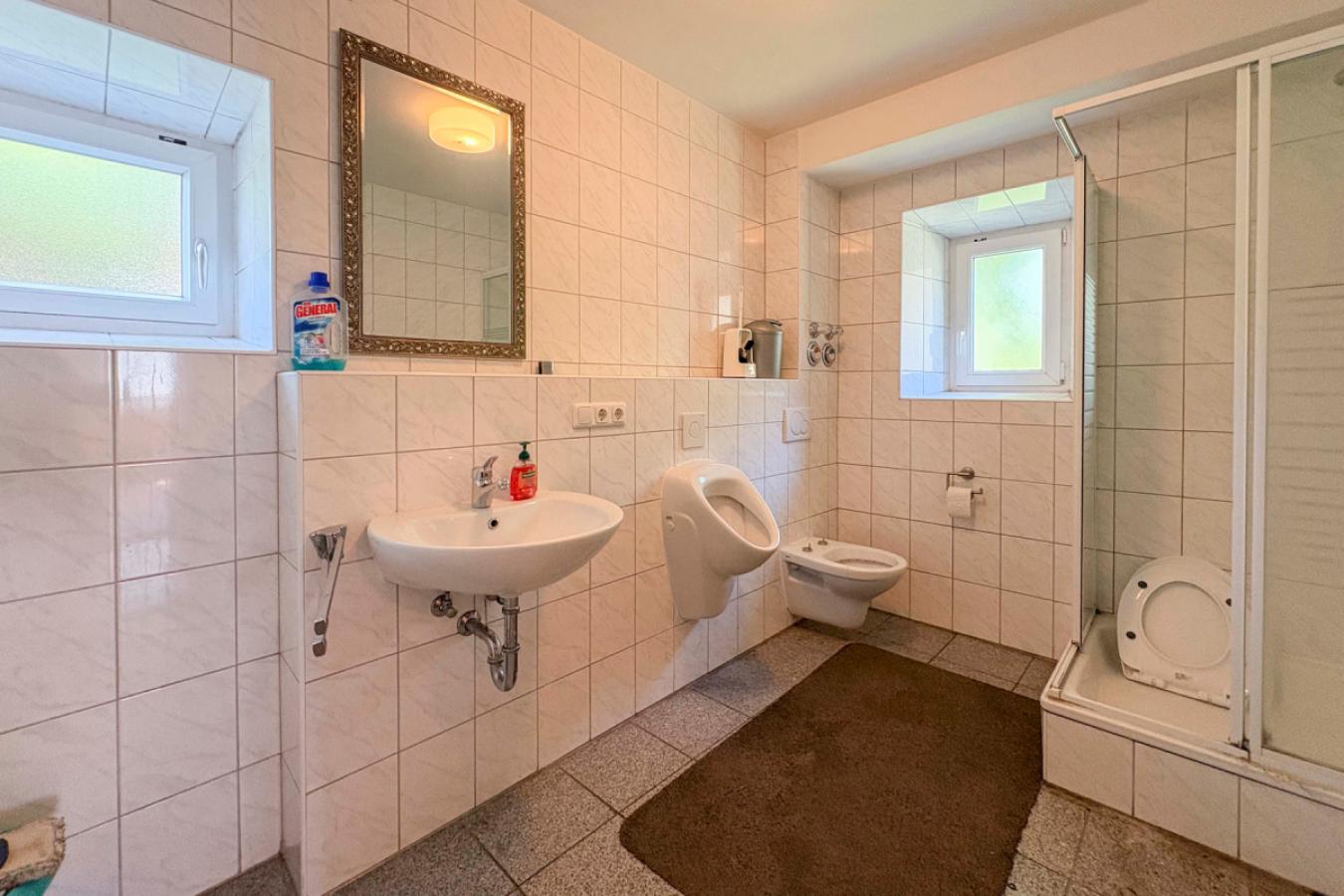 Badezimmer EG 1