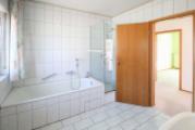 Bad - Badewanne / Dusche OG