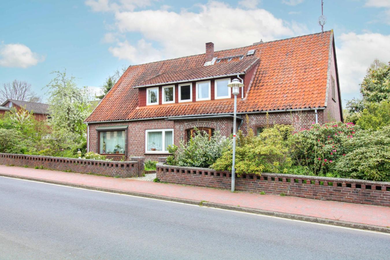 Straßenansicht
