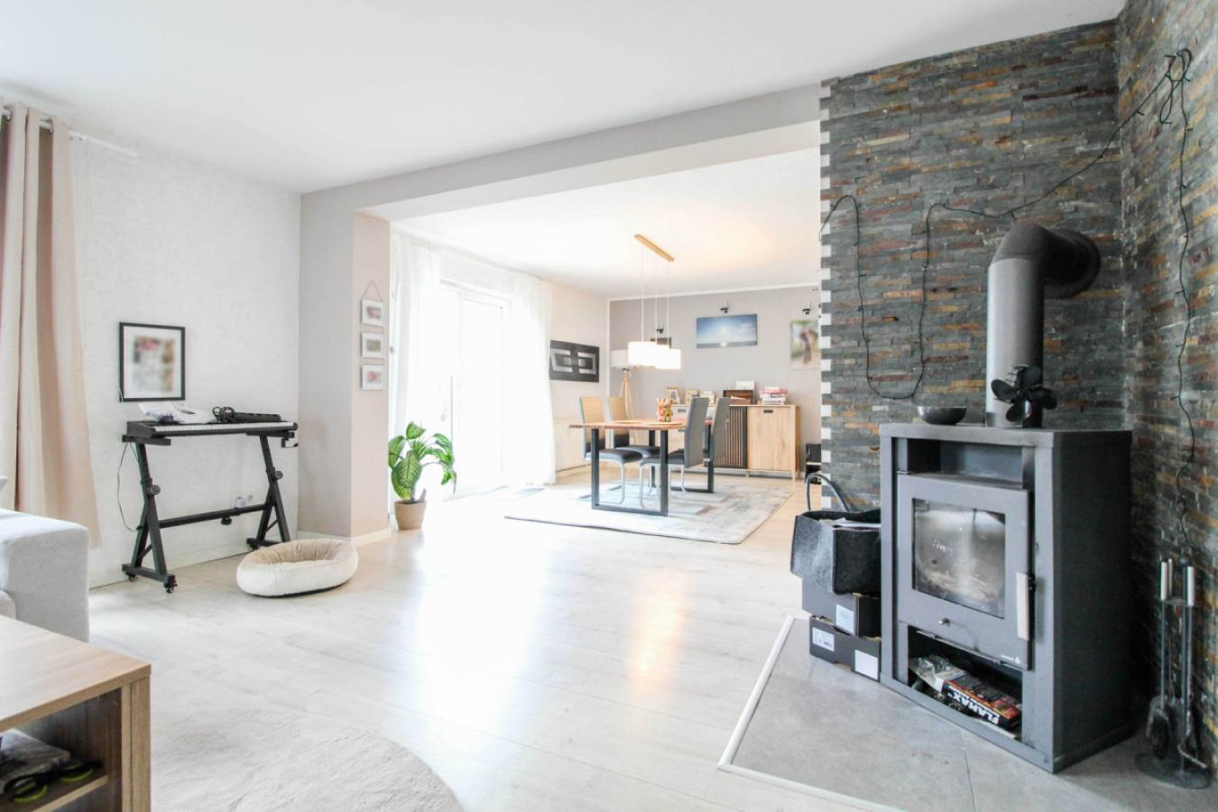 Wohnzimmer_Kamin