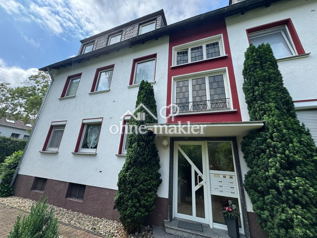 gepflegtes Mehrfamilienhaus