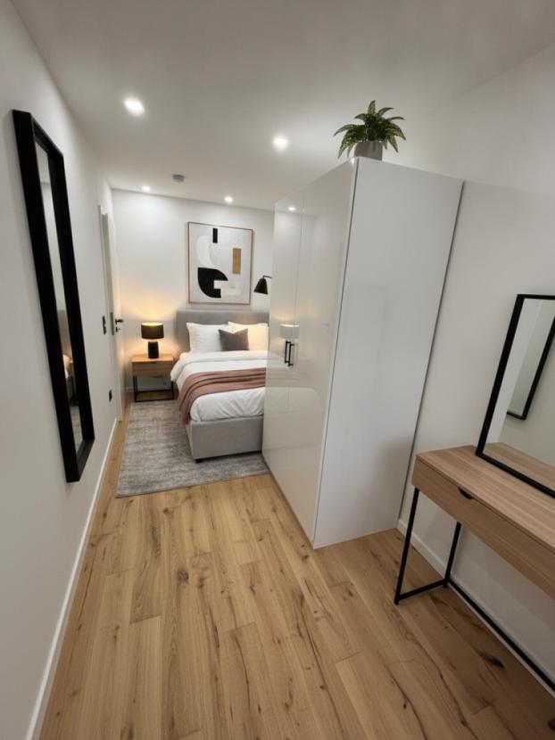 Zimmer 1 (KI Staging)