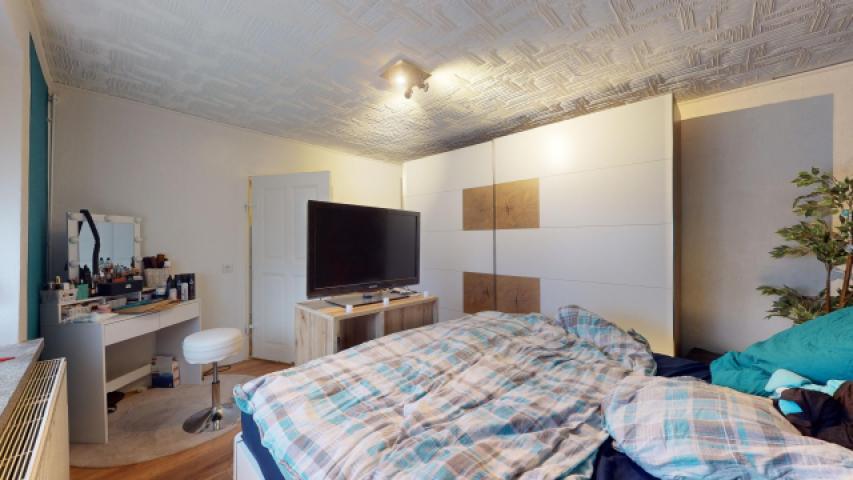 Schlafzimmer hinten