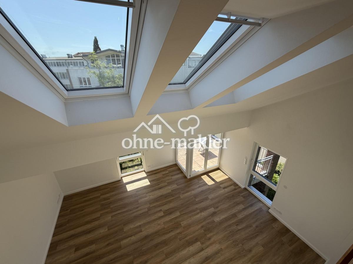 Blick aufs Wohnzimmer 