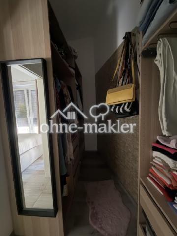begehbarer Kleiderschrank