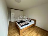 Schlafzimmer mit neuen Möbeln