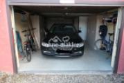 Garage für PKW und Fahrräder