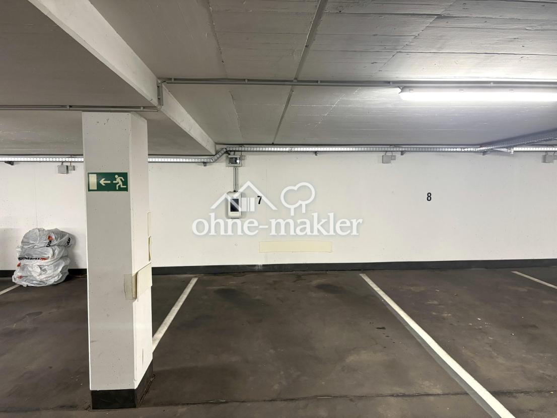 Tiefgaragenstellplatz/Wallbox