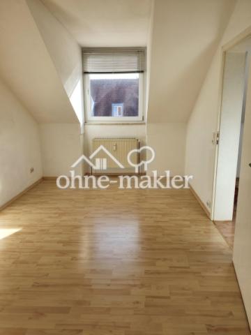 Schlaf- und Arbeitszimmer