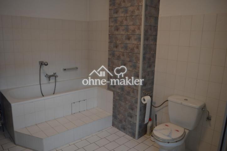 Vollbad EG Badewanne & Dusche