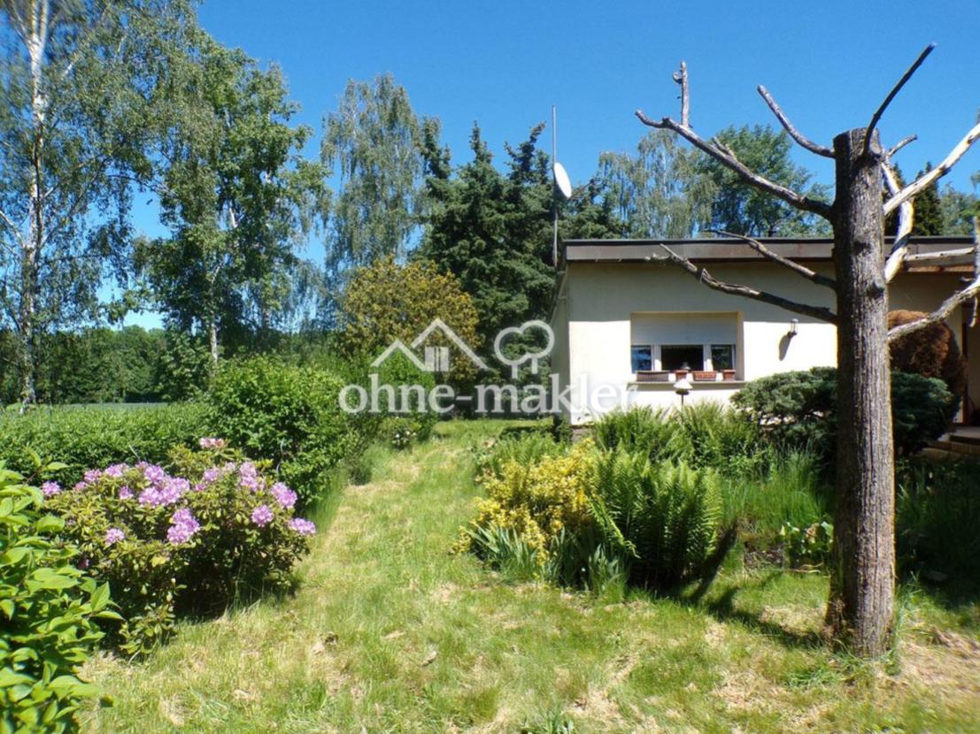 03_Haus_linke_Seite_Garten
