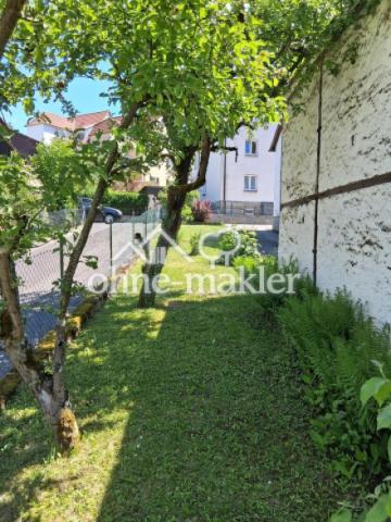 Gartenstück zur Nebenstraße