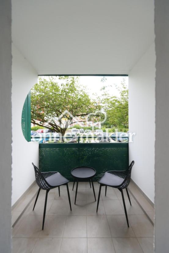 Balkon mit Blick ins Grüne