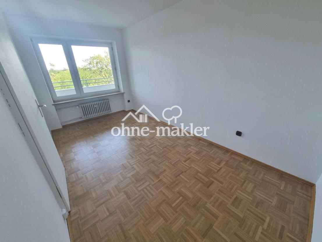 Kinderzimmer / Büro