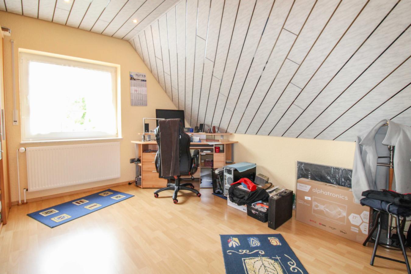 Schlafzimmer 2