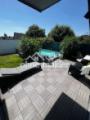 Terrasse und Pool