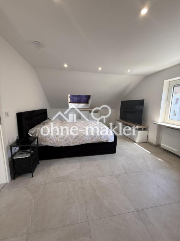 Schlafzimmer DG mit Klima