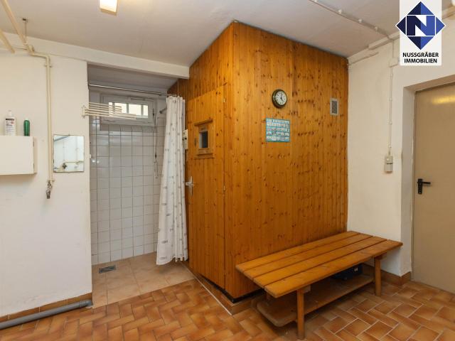 Sauna mit Dusche UG