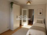 Schlafzimmer (OG 2)