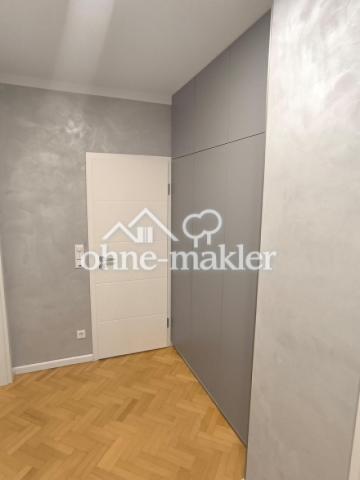 Flur mit Wandschrank