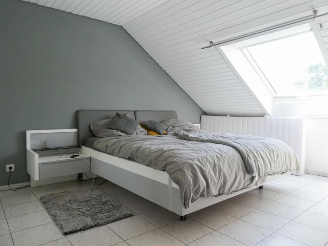 Schlafzimmer DG