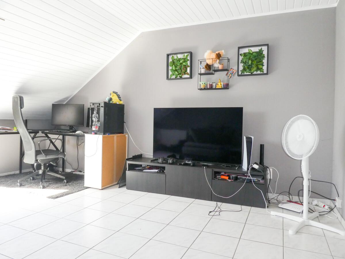 Wohnzimmer DG