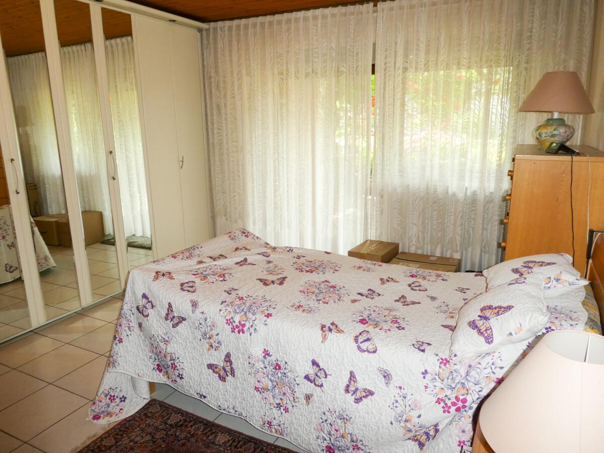 Schlafzimmer UG
