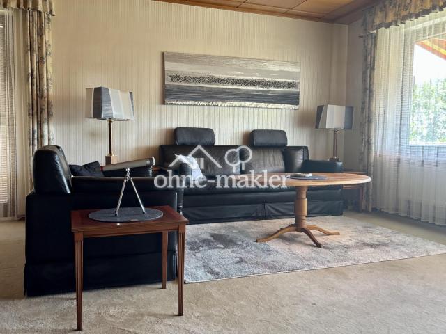 WZ: Lässige Leder-Couch-Ecke