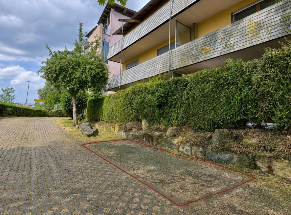 Zugeordneter Außenstellplatz