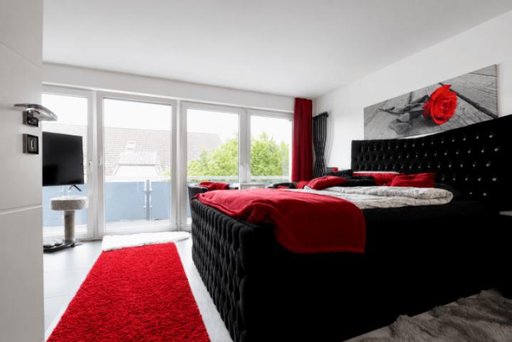 Schlafzimmer mit Balkon