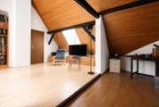 Treppenaufgang_Wohnzimmer