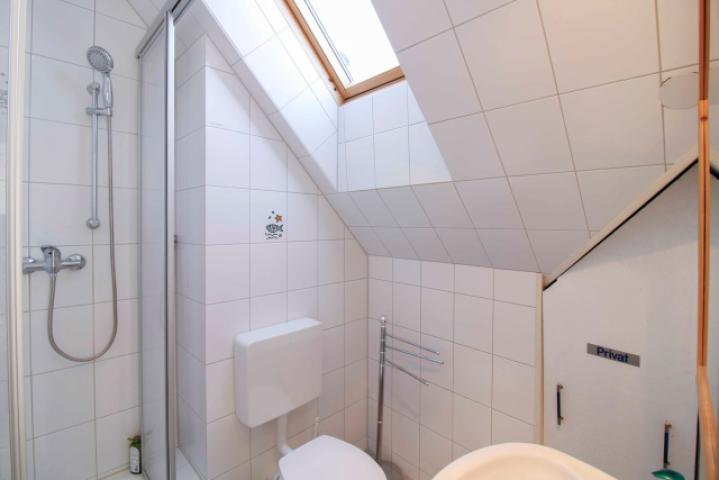 Badezimmer DG