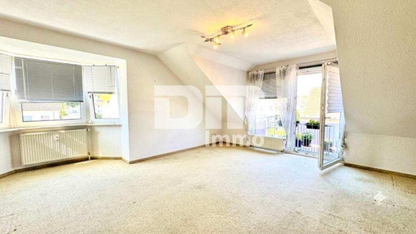 DG Wohn / Esszimmer / Zugang Balkon