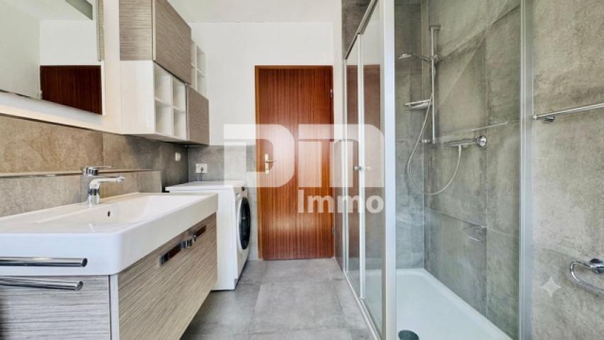 DG Badezimmer / Dusche / Waschmaschine