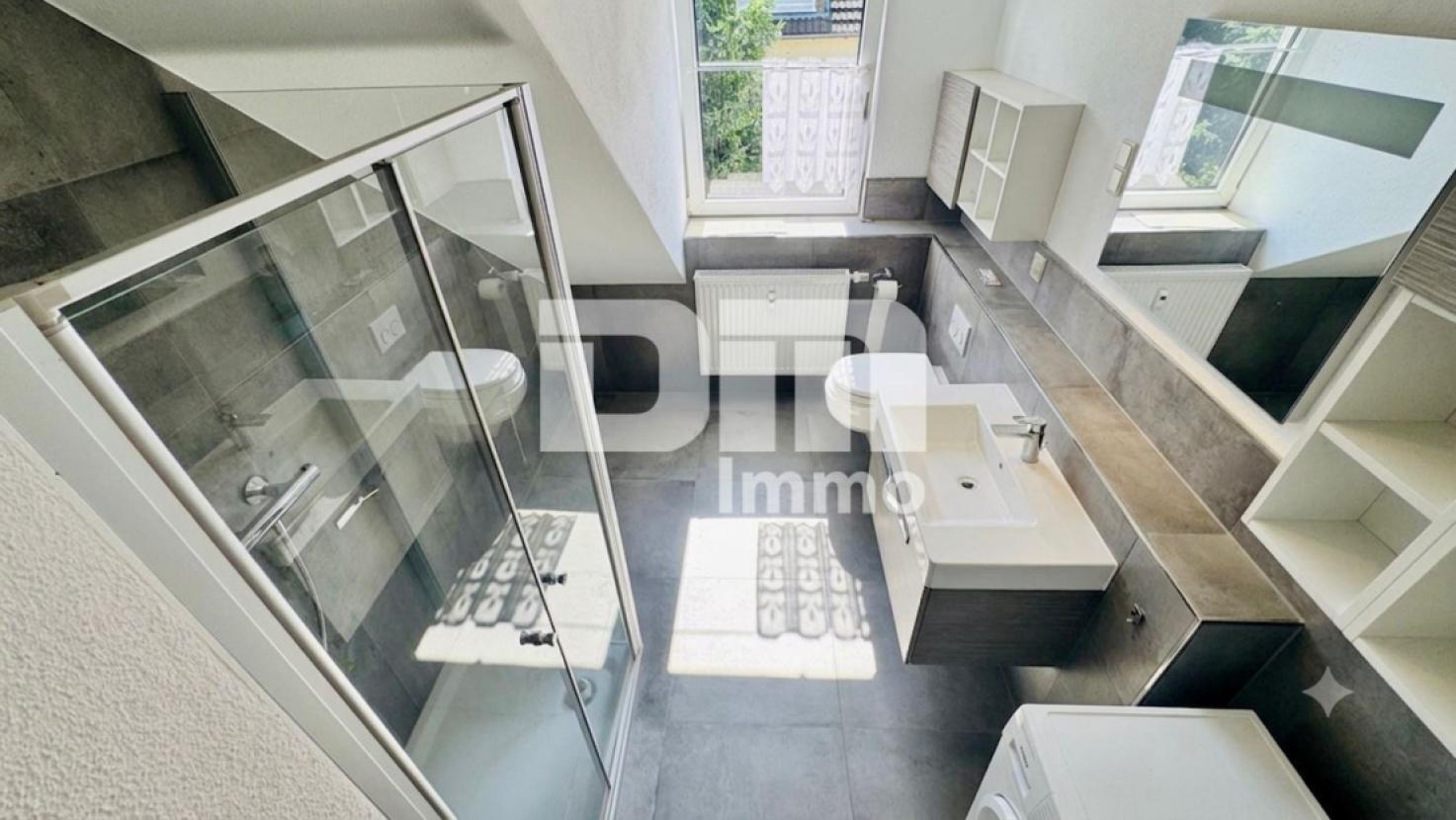 DG Badezimmer / Dusche / Waschmaschine