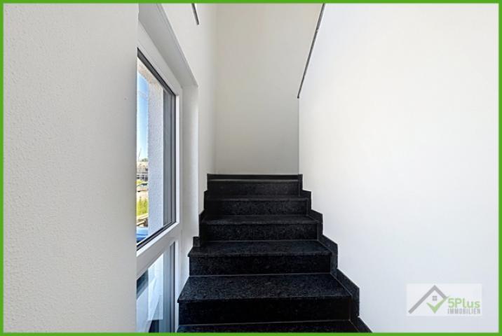 5 Plus Immo Treppenhaus