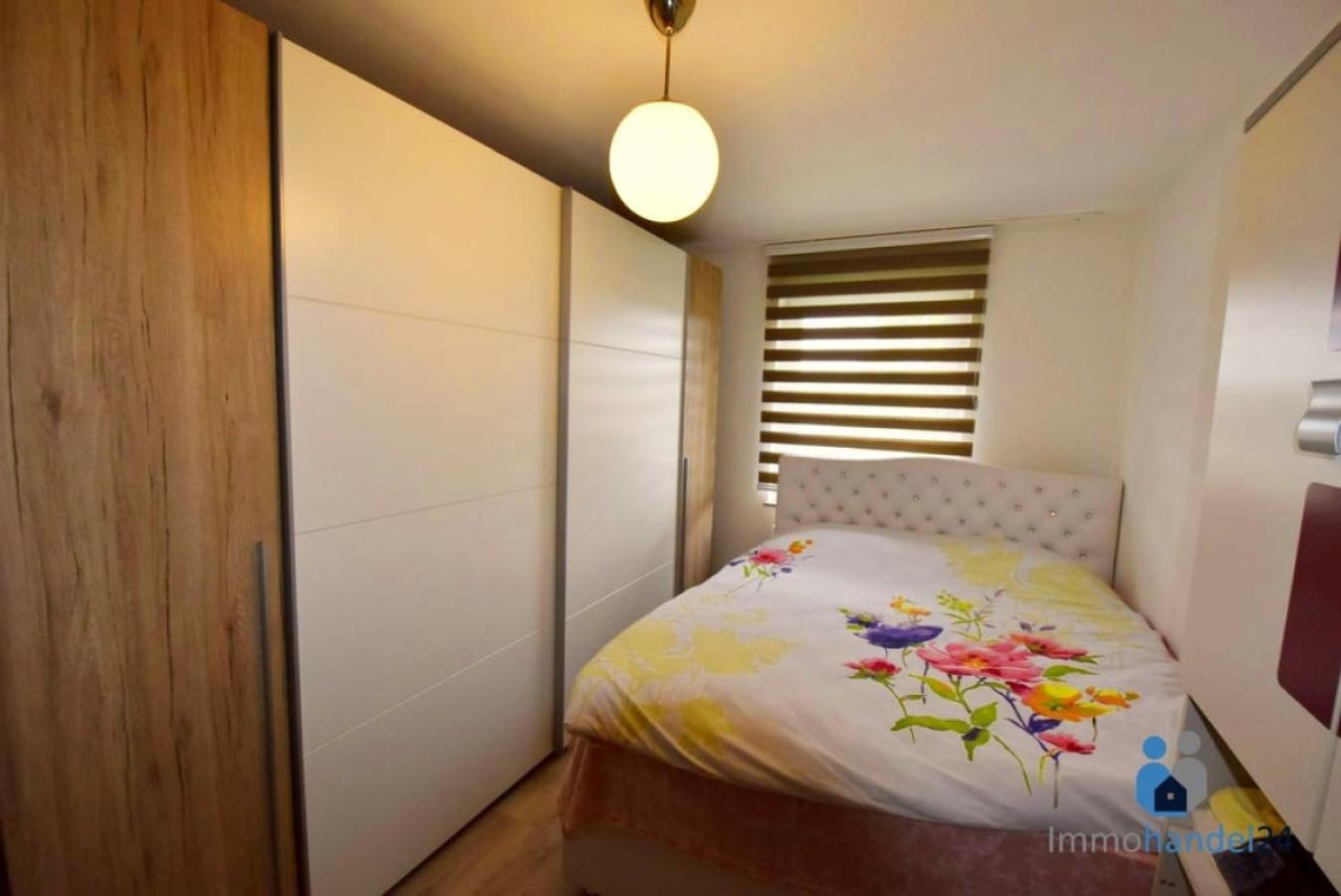 Schlafzimmer II