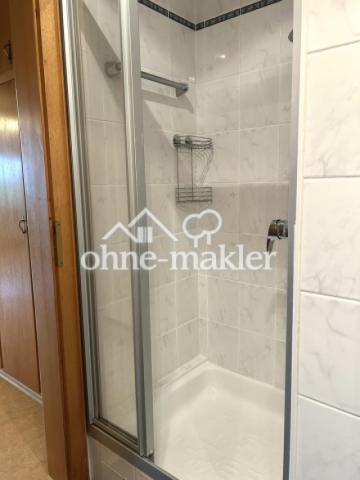 Bad mit separater Dusche